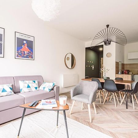 Henri Au Pied De La Cathedrale. Appartement Reims Buitenkant foto